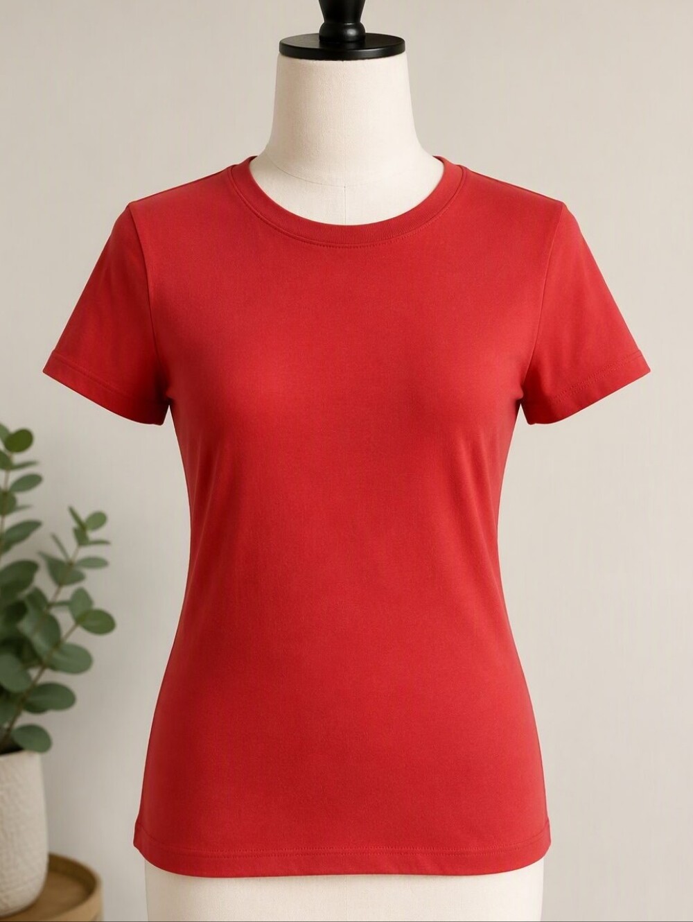 Sierra Red Short Sleeve Crew Neck T-Shirt – Women’s Medium